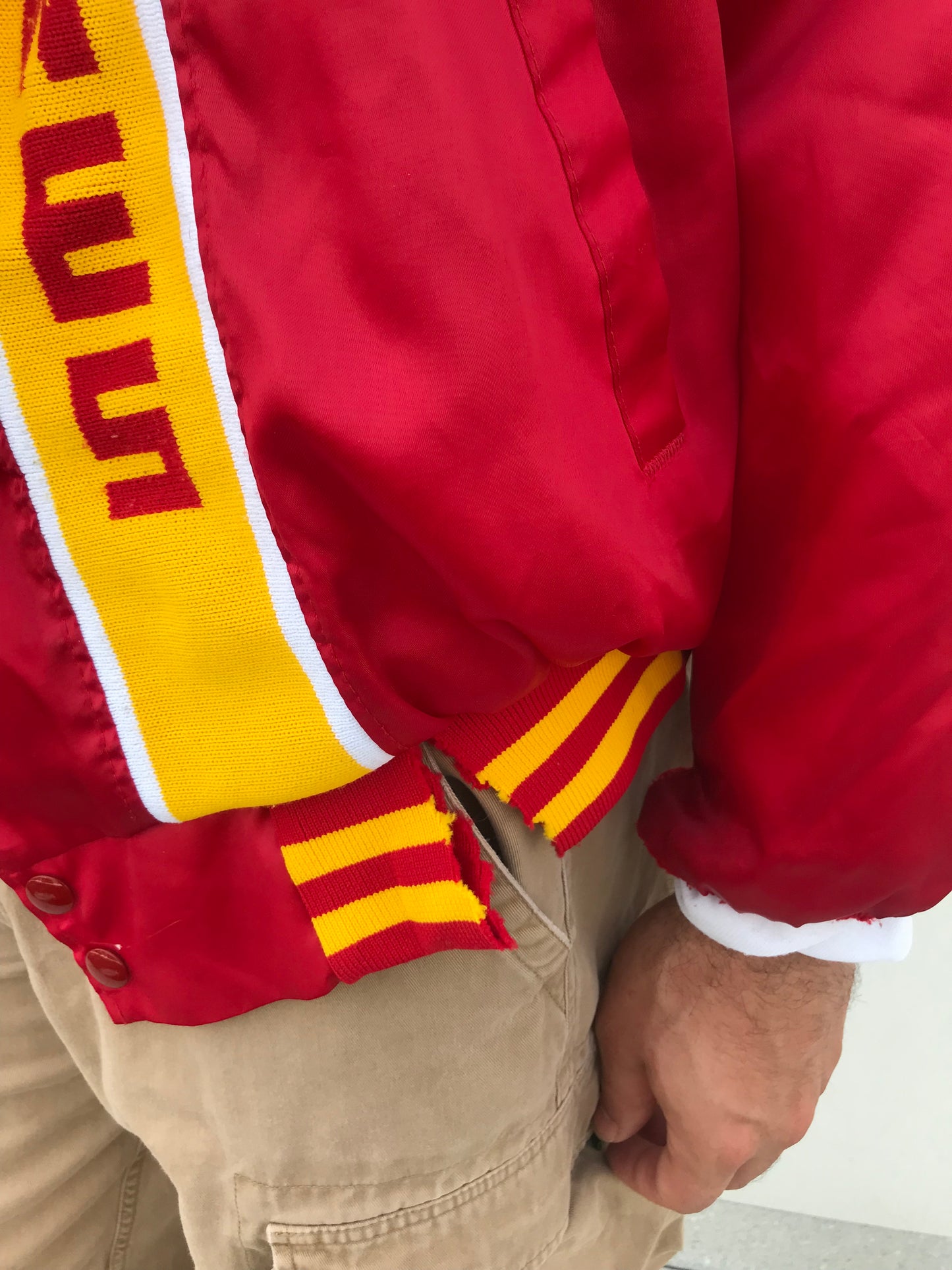 Vintage US Marine Corps Embroidered Bomber Jacket (Size L/XL)