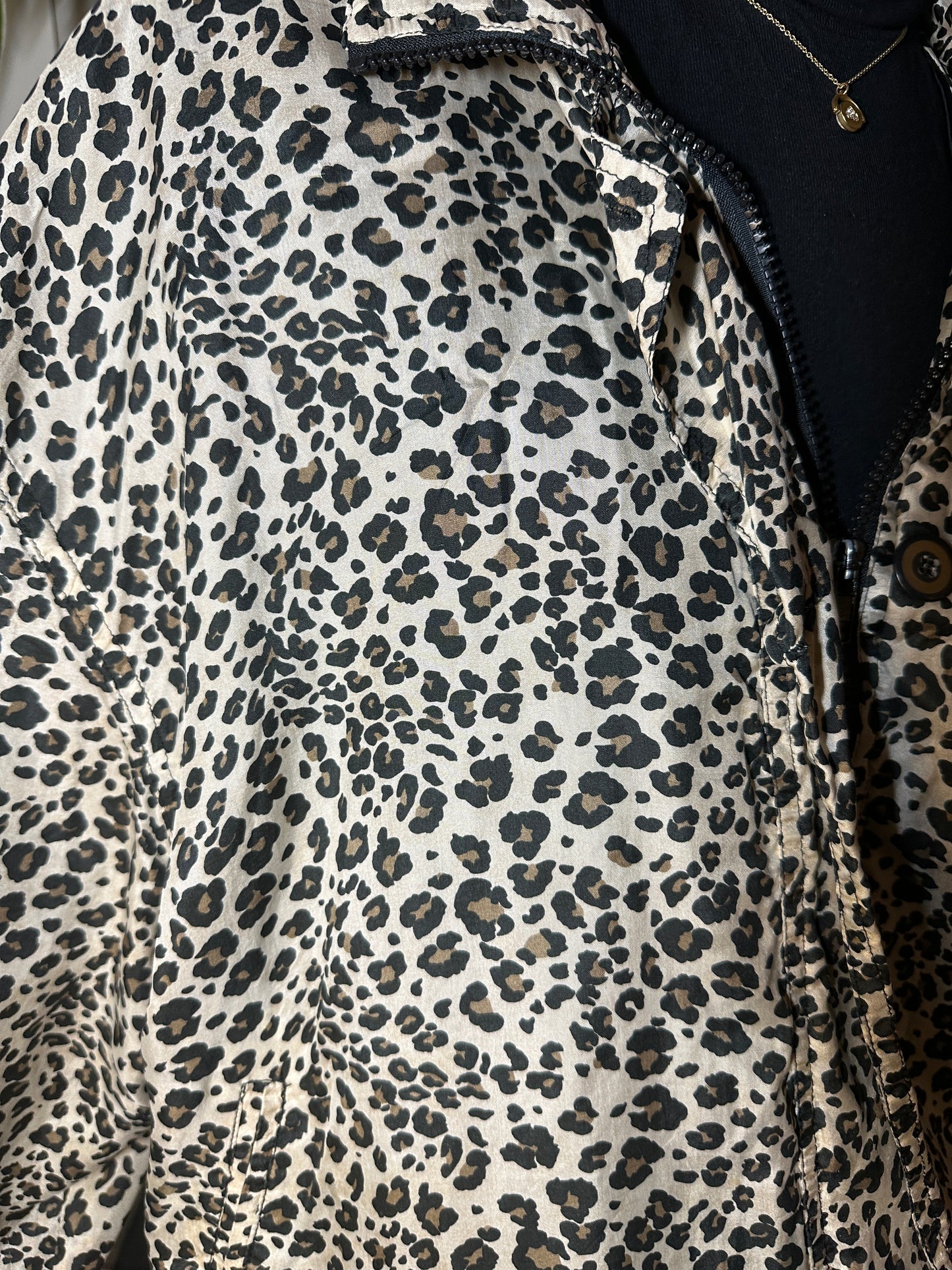 Vintage 100% Silk Stunt Sports Leopard Print Jacket (Sz L)