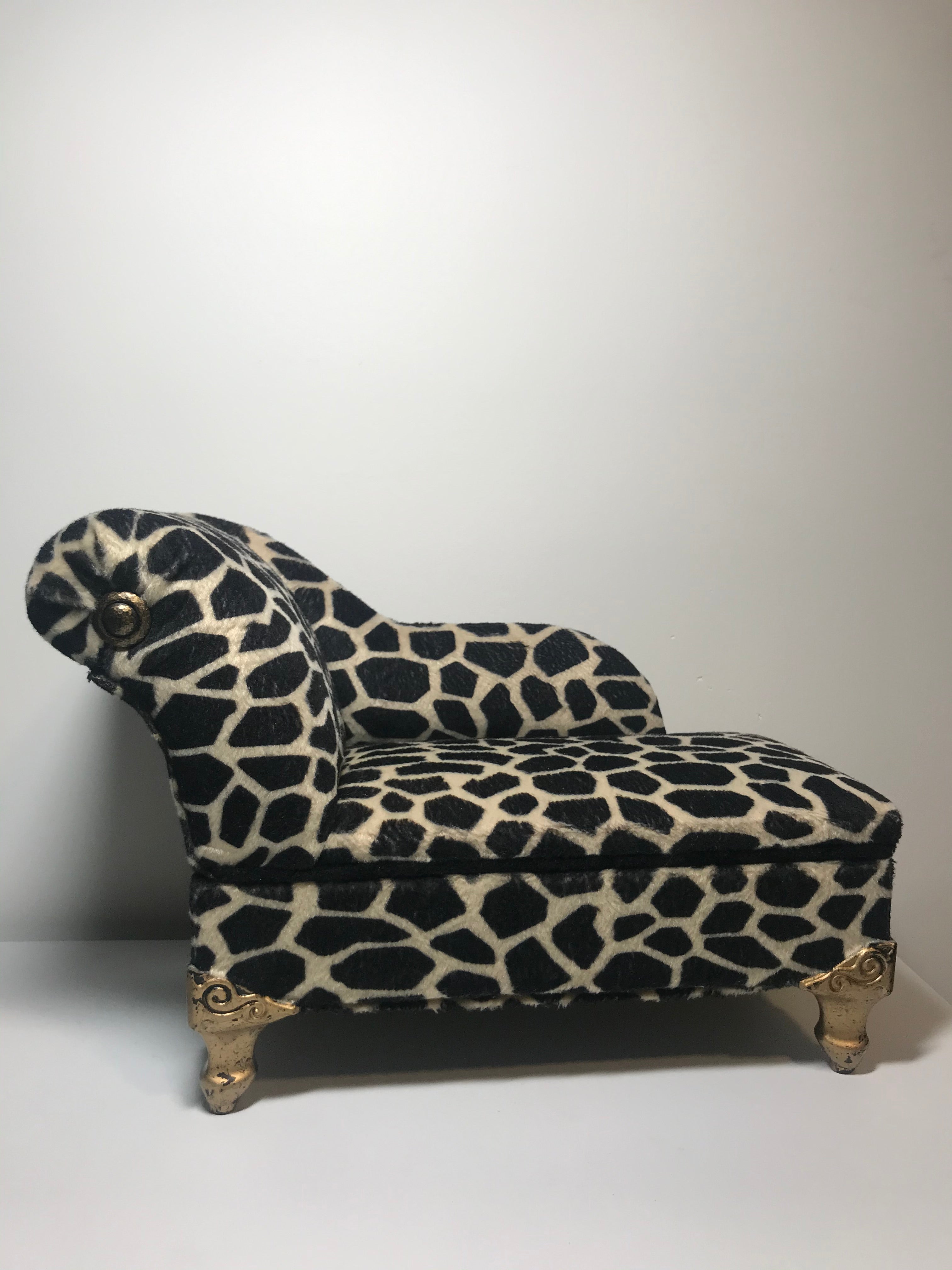 Leopard print chaise online lounge