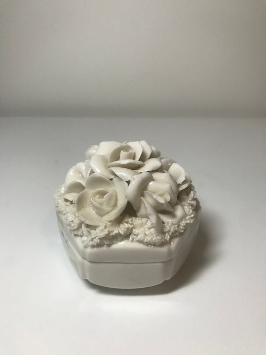 Porcelain Flower Top Trinket/Jewelry Box