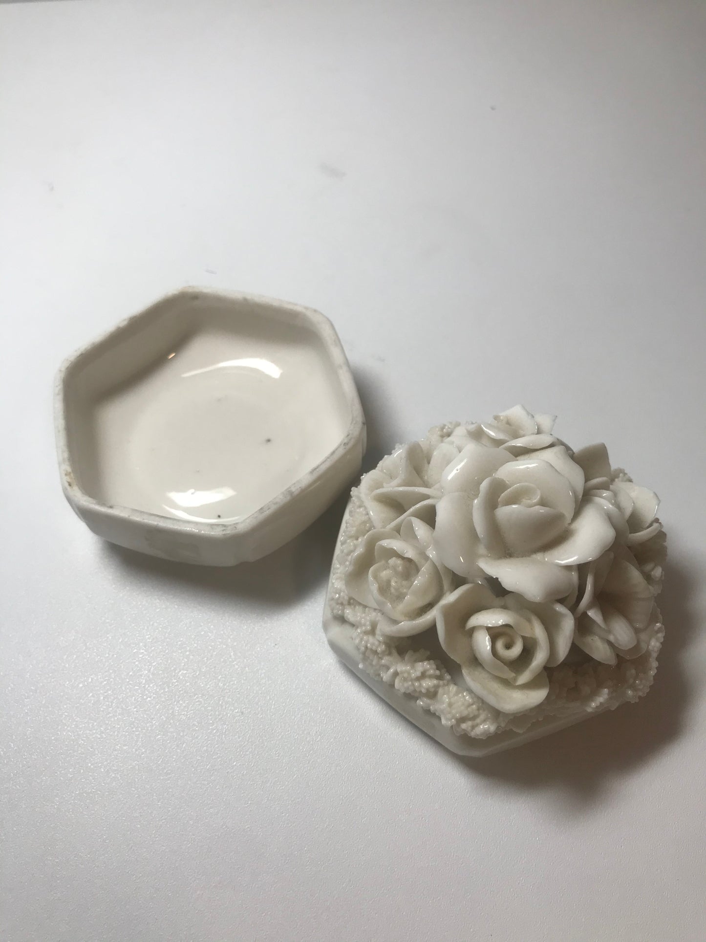 Porcelain Flower Top Trinket/Jewelry Box