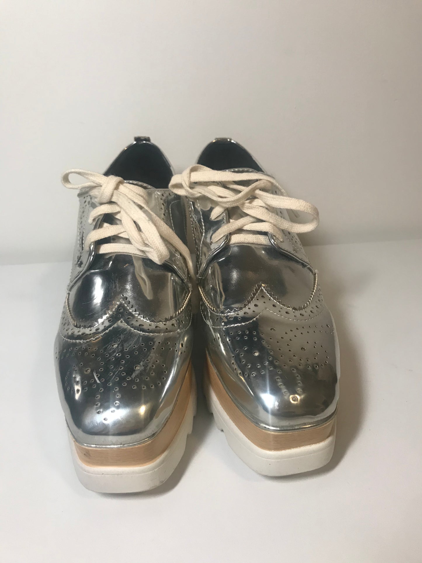 Silver Metallic Platform Laced Oxford Wing-Tip Shoes (Size 38 - US 7)