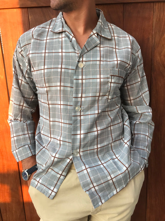 Vintage B.V.D. Brand Traditional Men's Plaid Button Down (Size L)