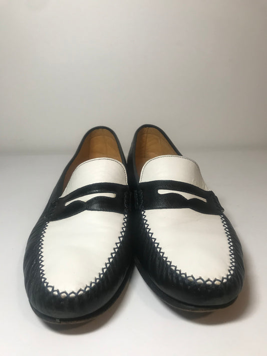 Vintage 1980s Grenson for Paul Stuart White and Black Leather Loafers (Size 9.5M)