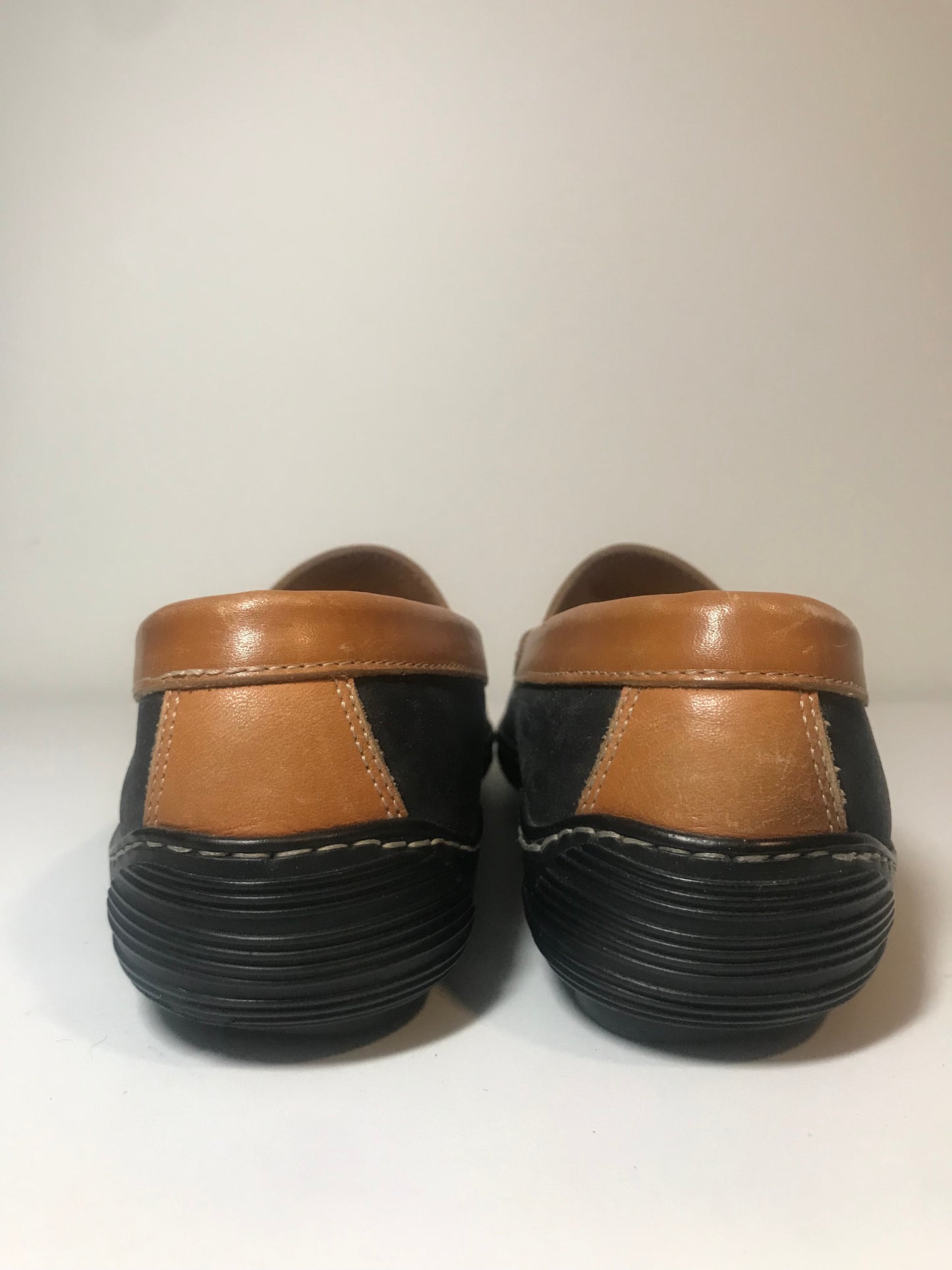 Vintage Bally Tonoli Suede Loafers (US Size 8M/9.5W)